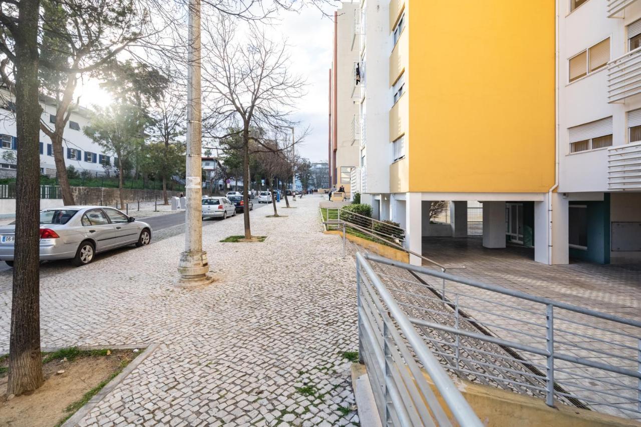 Akicity Penha Ebony Lisbon Exterior photo